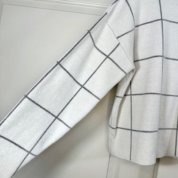 White & Gray Window Pane Flannel Mock neck Sweater XL - Picture 2 of 6
